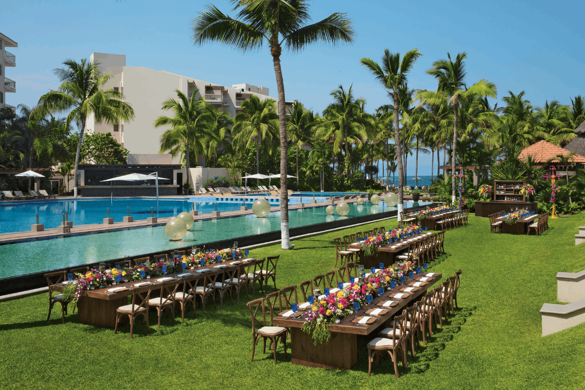 Poolside wedding reception at Krystal Grand Nuevo Vallarta.